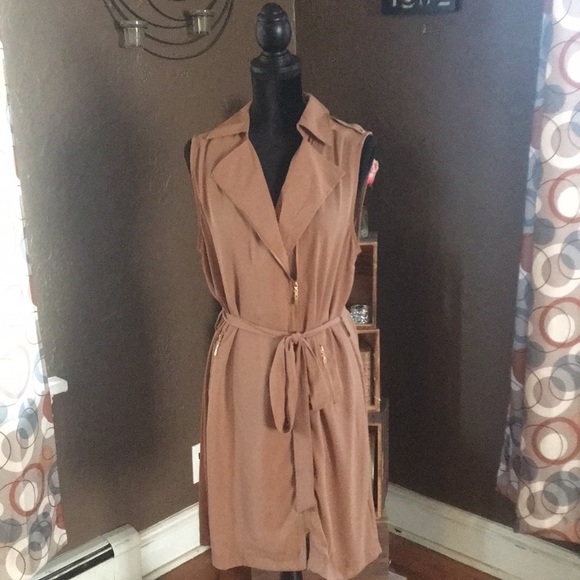 Jackets & Blazers - NWT camel vest